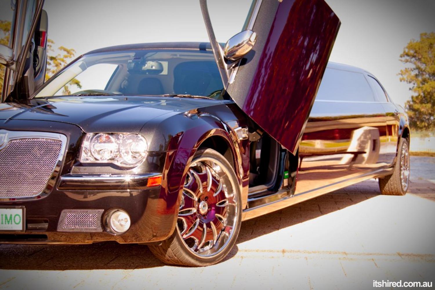 Chrysler 300c Wedding Car Hire Perth Lavish Limousines