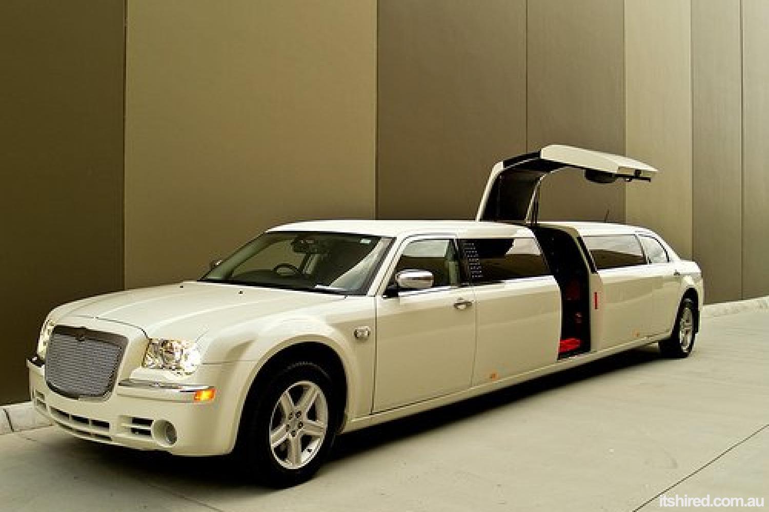 Chrysler 300c Wedding Car Hire Perth Paramount Limousines