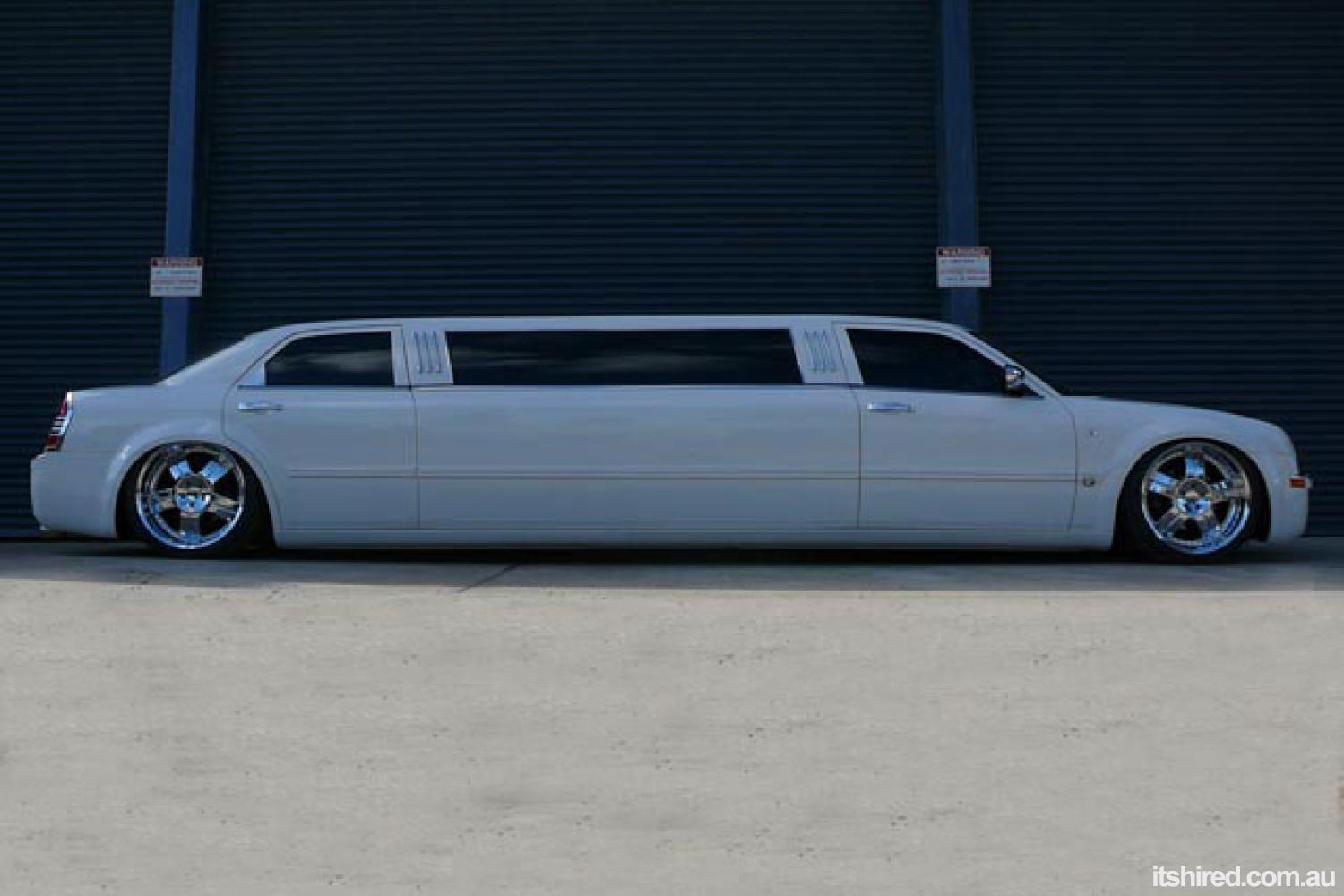 Chrysler 300c Wedding Car Hire Brisbane Grande Limousines