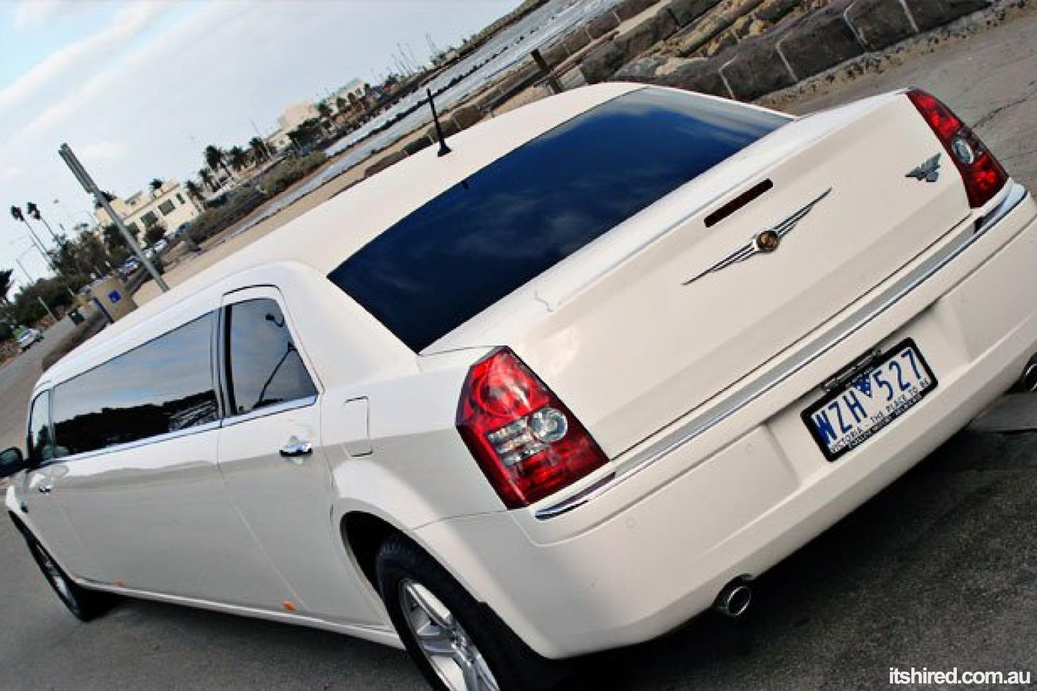 Chrysler 300c Wedding Car Hire Melbourne Amazing Limousines