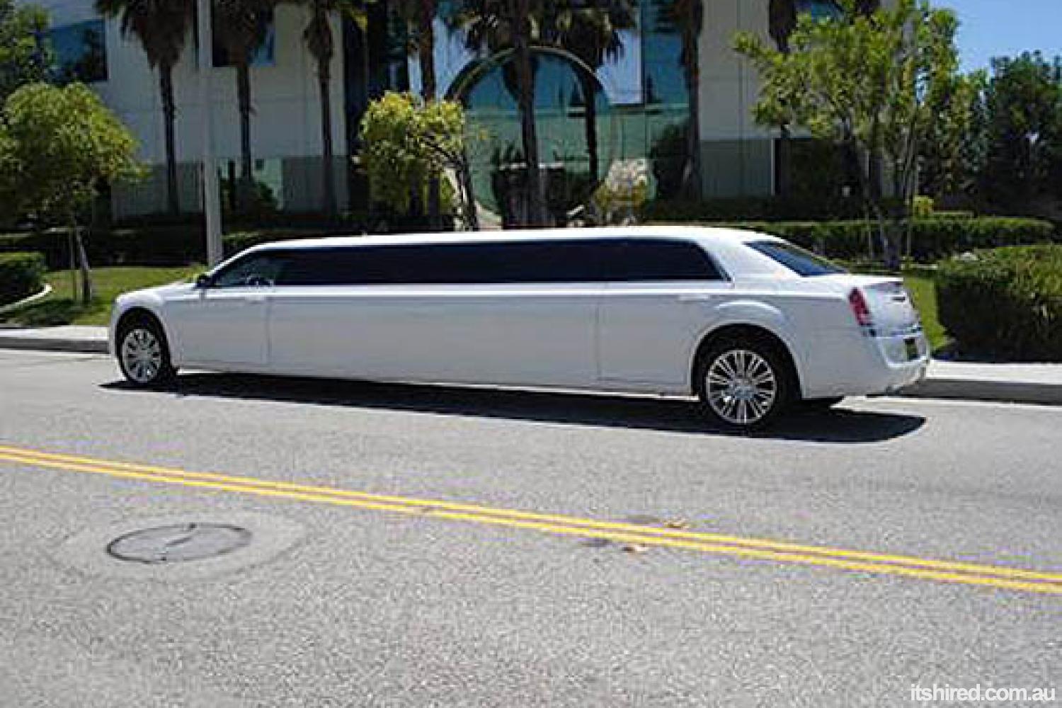 Chrysler 300c Wedding Car Hire Sydney HF Wedding & Hire Cars