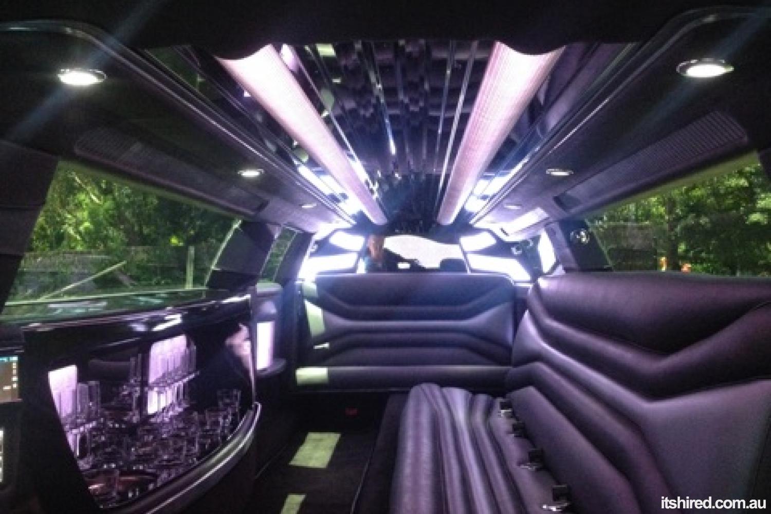 Chrysler 300c Wedding Car Hire Melbourne Amazing Limousines