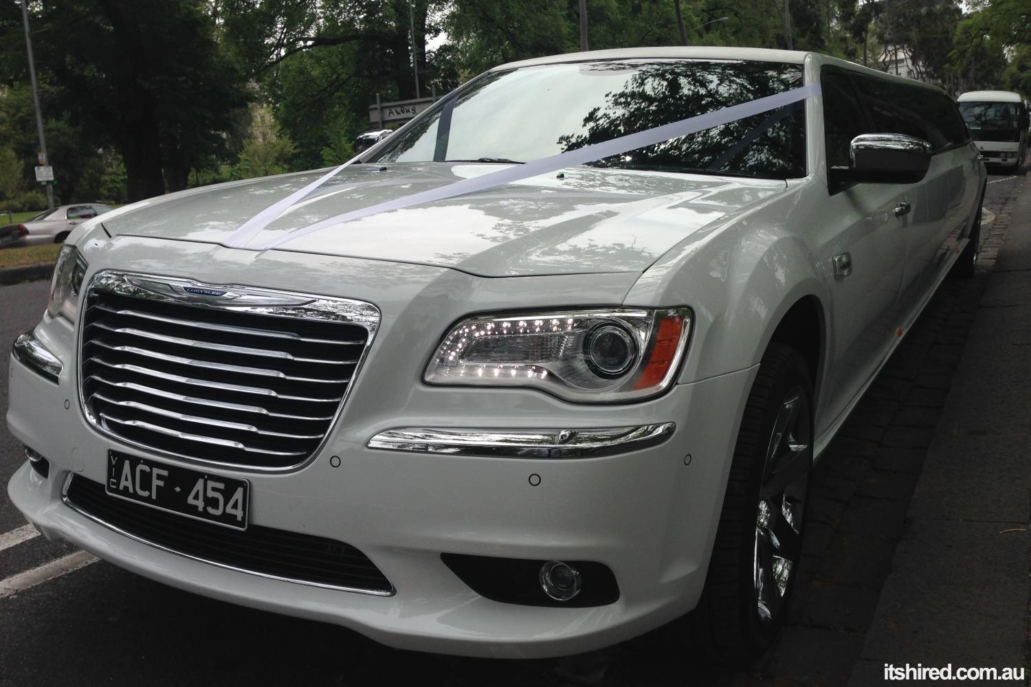 Chrysler 300c Wedding Car Hire Melbourne Amazing Limousines