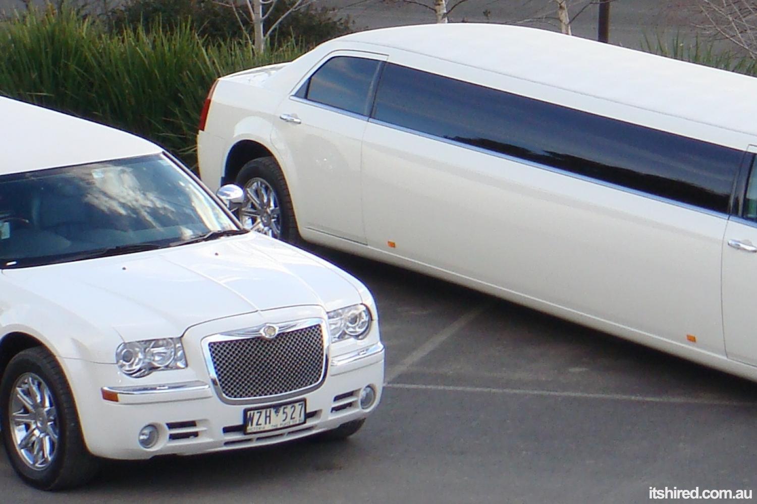 Chrysler 300c Wedding Car Hire Melbourne Amazing Limousines