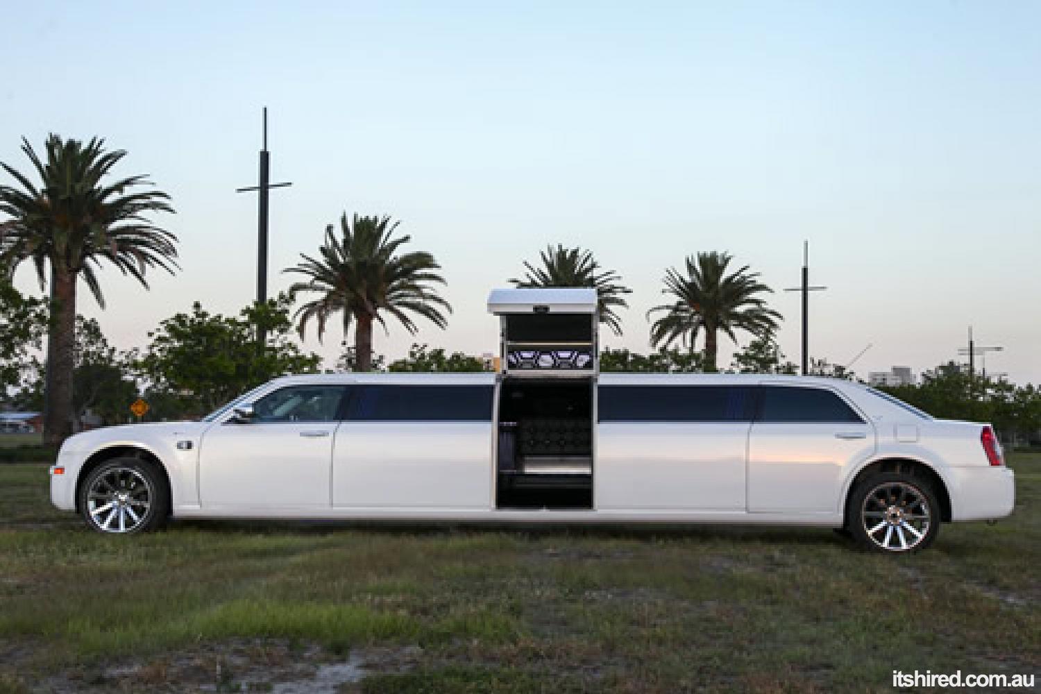 Chrysler 300 Wedding Car Hire Sydney WOW Limousines