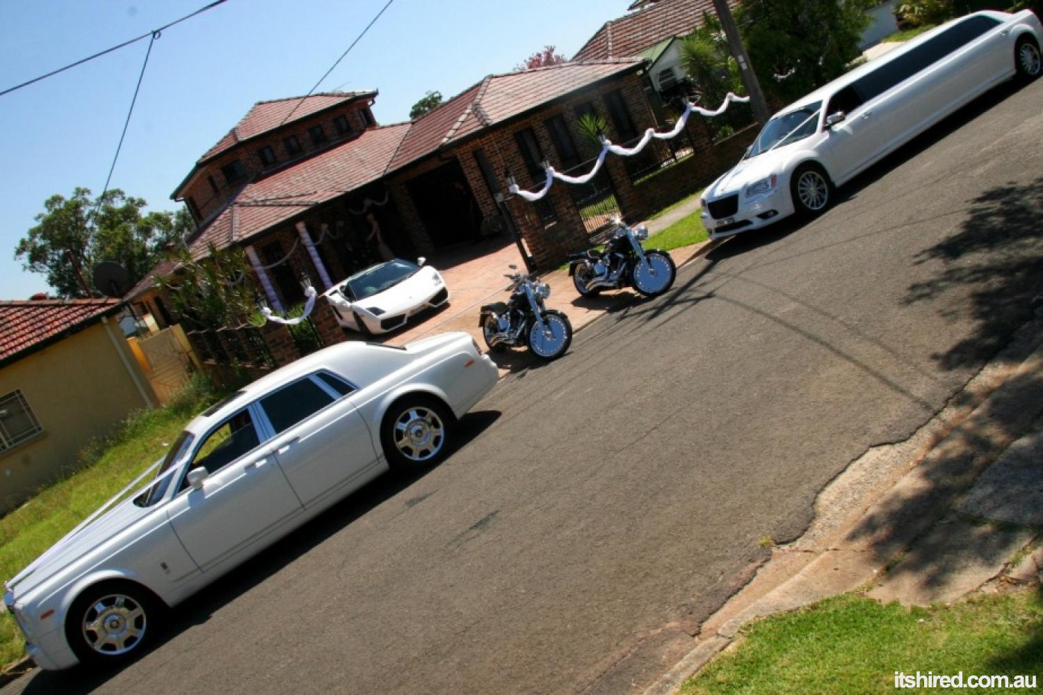 Chrysler 300c Wedding Car Hire Sydney DeBlanco Wedding Cars