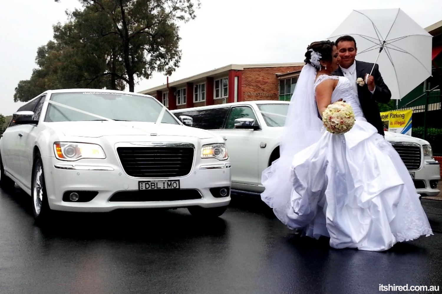 Chrysler 300c Wedding Car Hire Sydney DeBlanco Wedding Cars