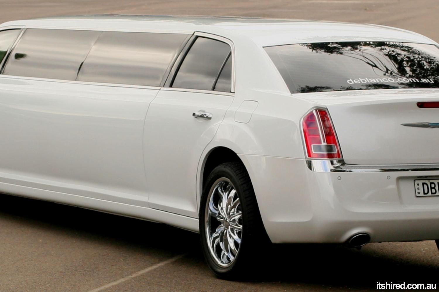 Chrysler 300c Wedding Car Hire Sydney DeBlanco Wedding Cars