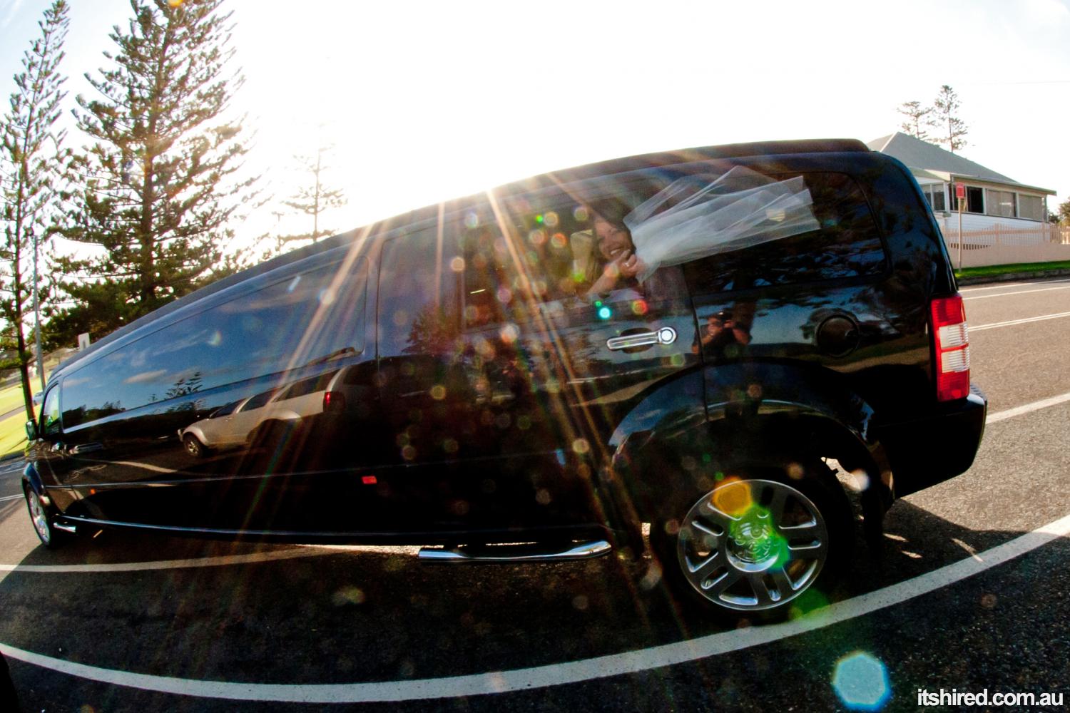 Dodge Nitro Wedding Car Hire Mid North Coast Hastings 5 Star Limousines