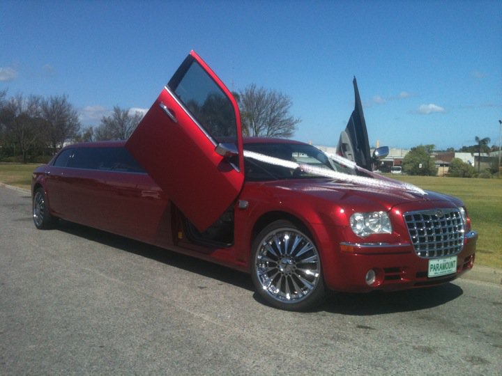 Paramount Limousines