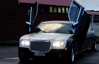 Chrysler 300c Wedding Car Hire Brisbane Celebrity Limousines Highfield