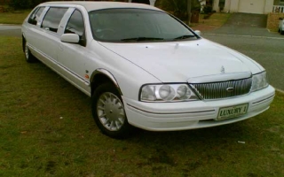 2003 Ford Fairlane