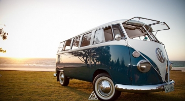 Volkswagen_Kombi_1966_1352420199.jpg