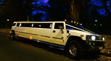 wedding-car-hire-Melbourne-Hummer-Limo-Triple-Hummer-Limos-image-1-3237.jpg
