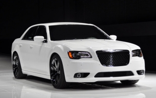 2013 Chrysler 300 SRT8