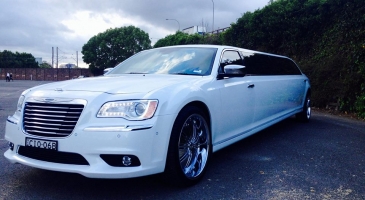 wedding-car-hire-Sydney-Chrysler-300c-Alvira-Limousine-Hire-image-1-2947.jpg